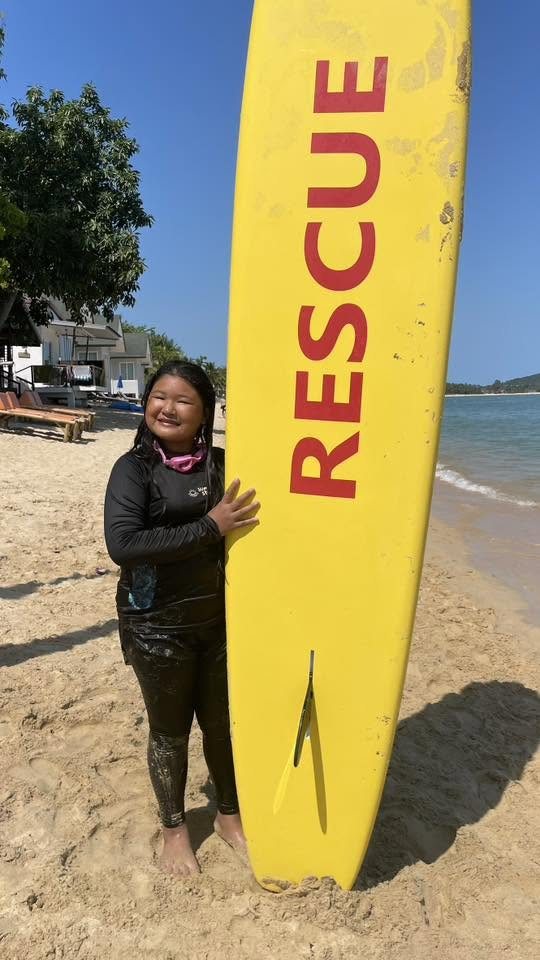 Tong-Ta with rescue board