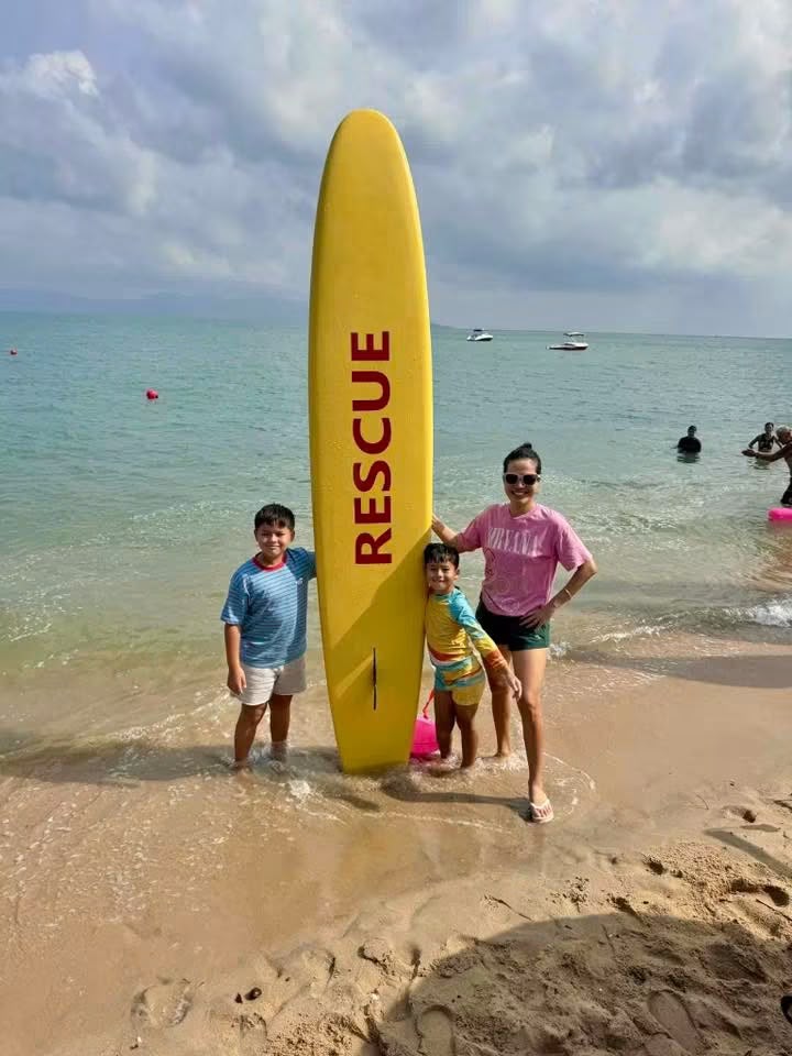 Air Sirinya with Kai and Jet beside the donated rescue board