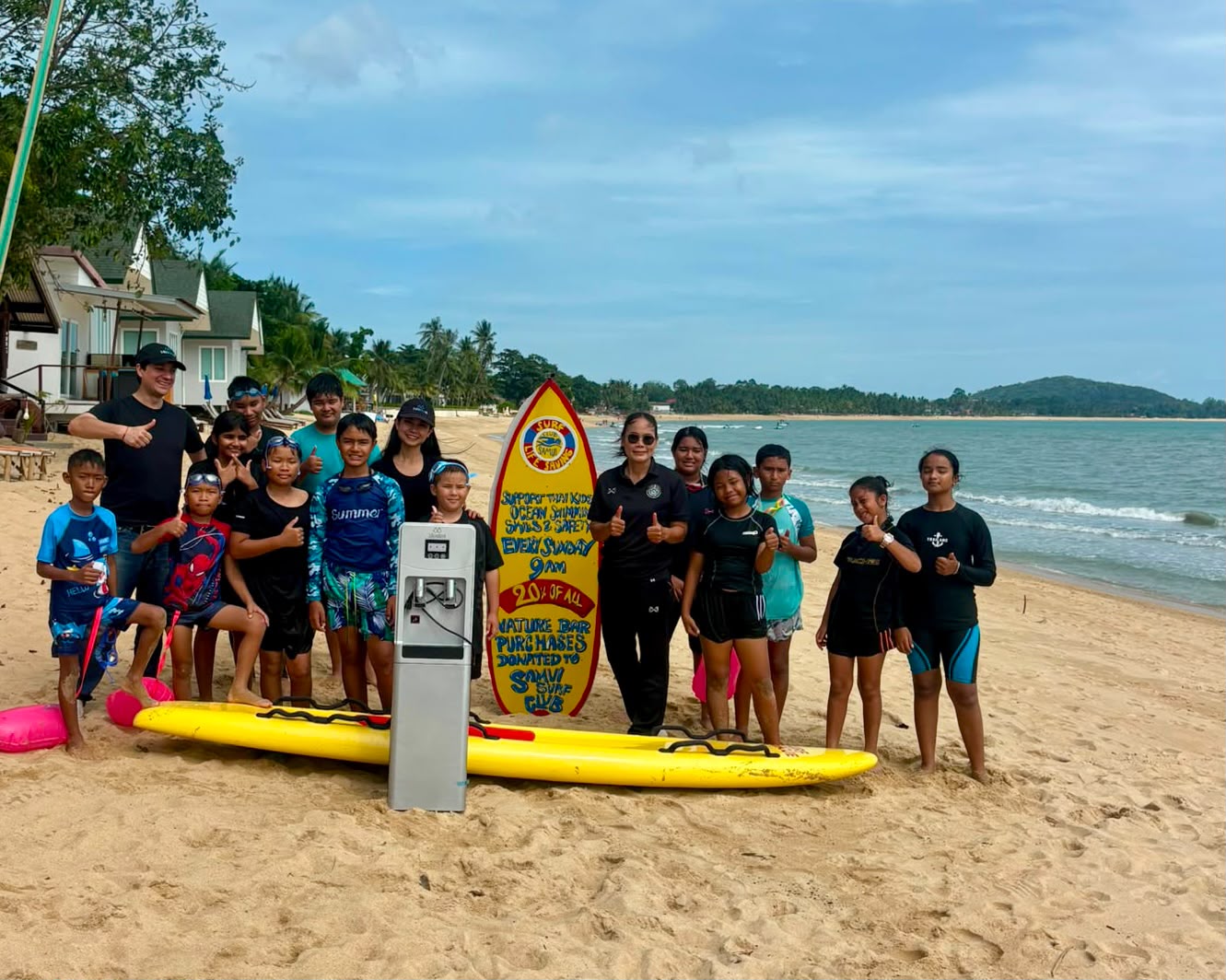 Minairal fundraiser on the beach